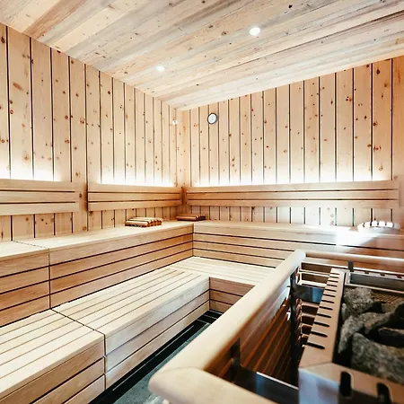 Hotell Wellness Alpenhof