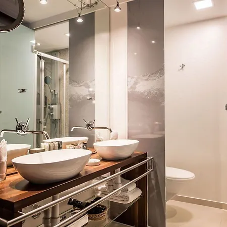 Szálloda Wellness Alpenhof 4*