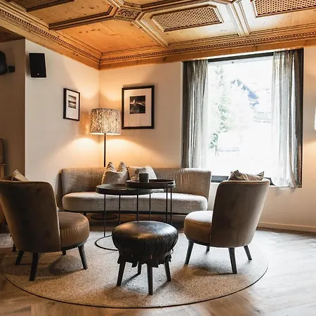 Готель Wellness Alpenhof 4*